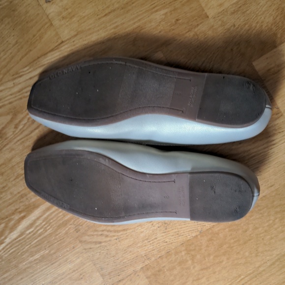 Old Navy Mary Jane flats, US8 - Picture 3 of 6